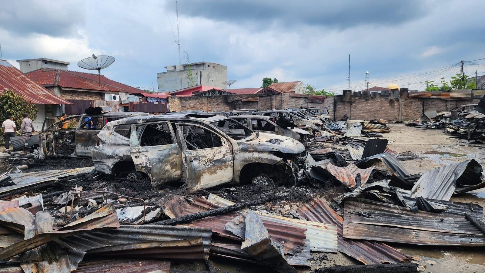 Gudang Penitipan Mobil di Kisaran Terbakar, 23 Kendaraan Hangus